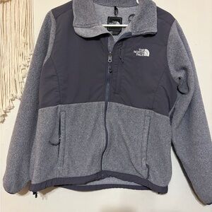 The North Face women’s Gray Two-Tone Fleece Jacket